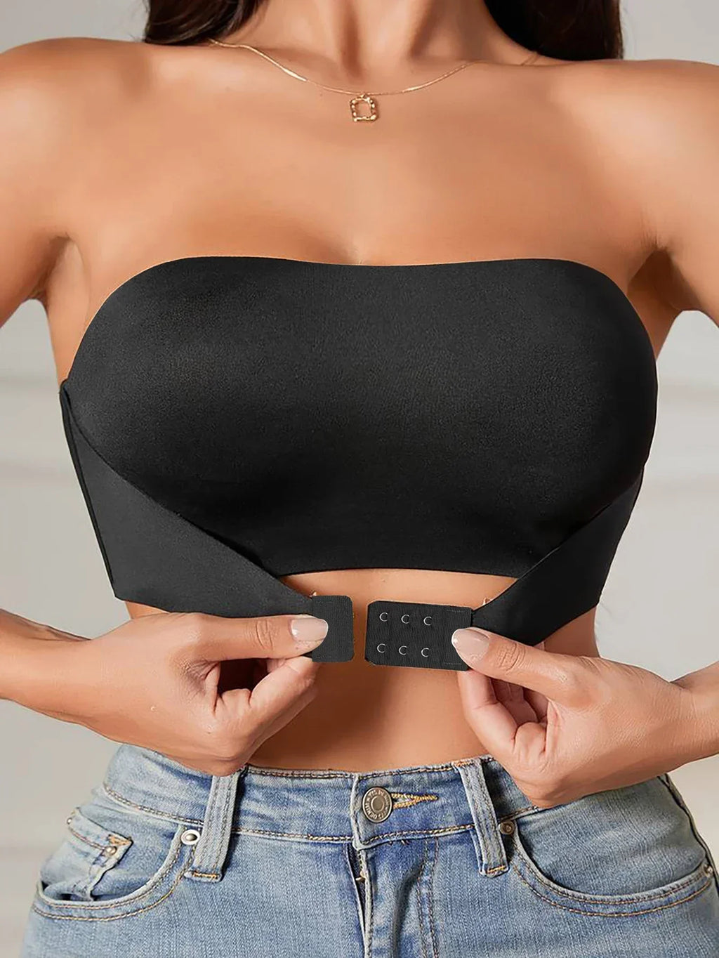 DivineCurve™ Seamless Front-Button Strapless Bra