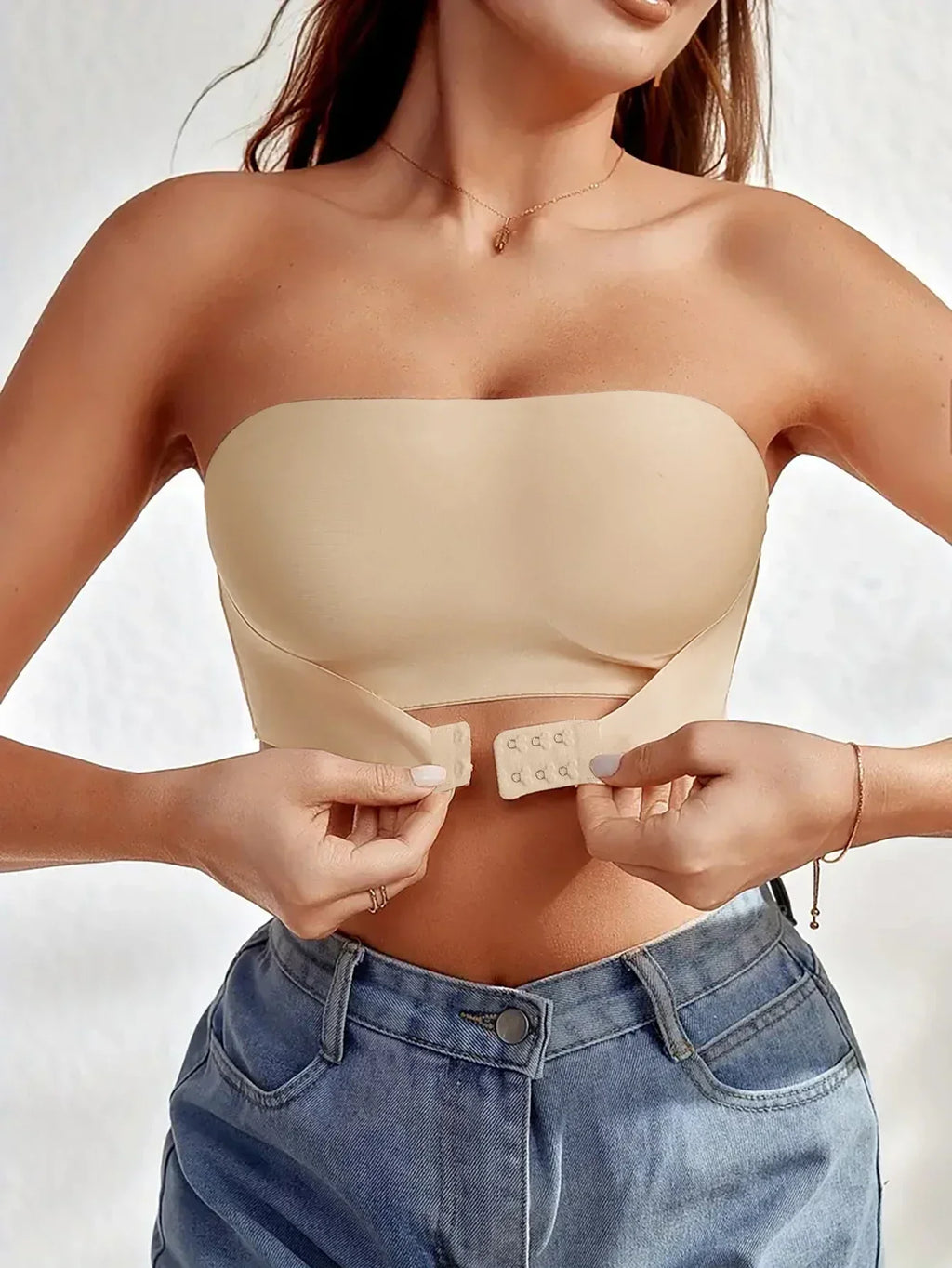 DivineCurve™ Seamless Front-Button Strapless Bra